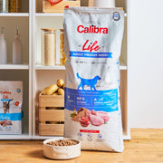 Calibra Life Adult Medium Chicken Dog Dry Food
