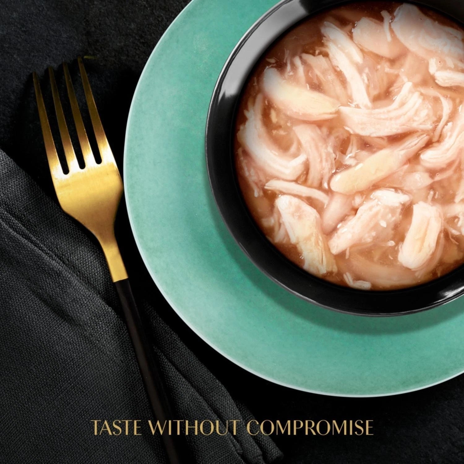 Sheba Fillets Tray Chicken in Gravy 32x60g